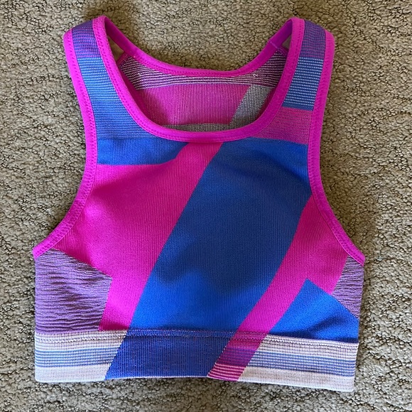 Nike Womens Icon Clash Seamless crop Bra Small - Picture 1 of 4